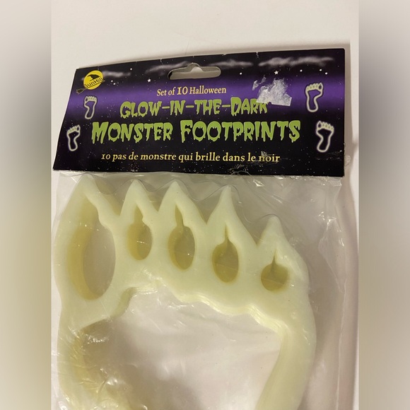 Sun Hill Glow In The Dark Monster Footprints Decor Vintage Halloween Prop Set 10 - Picture 5 of 5